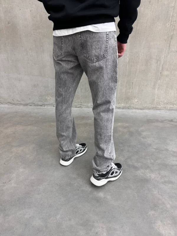 Essential Straight Leg Jeans - Washed Grey - Image 6