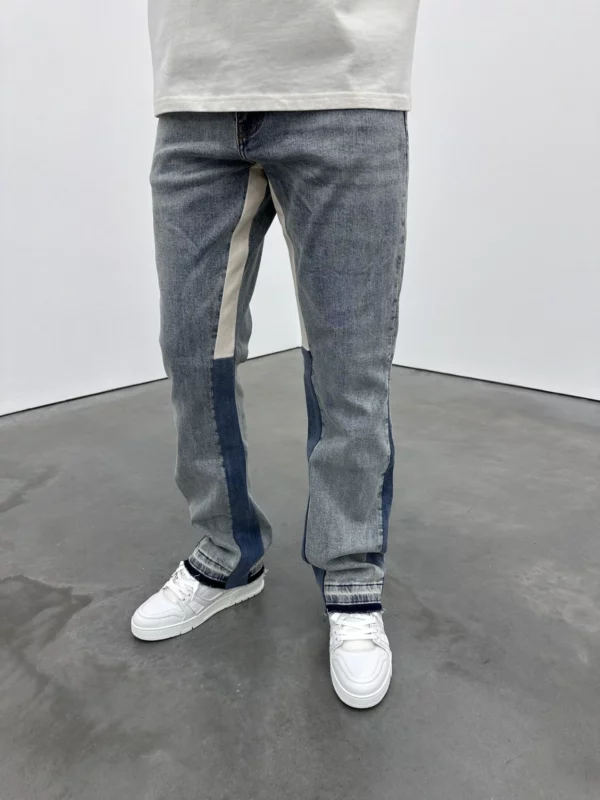 Flared Jeans - Blue - Image 2