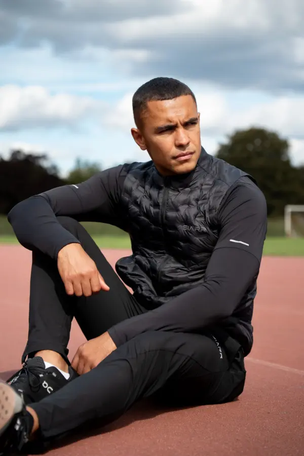 Performance Gilet - Black - Image 9