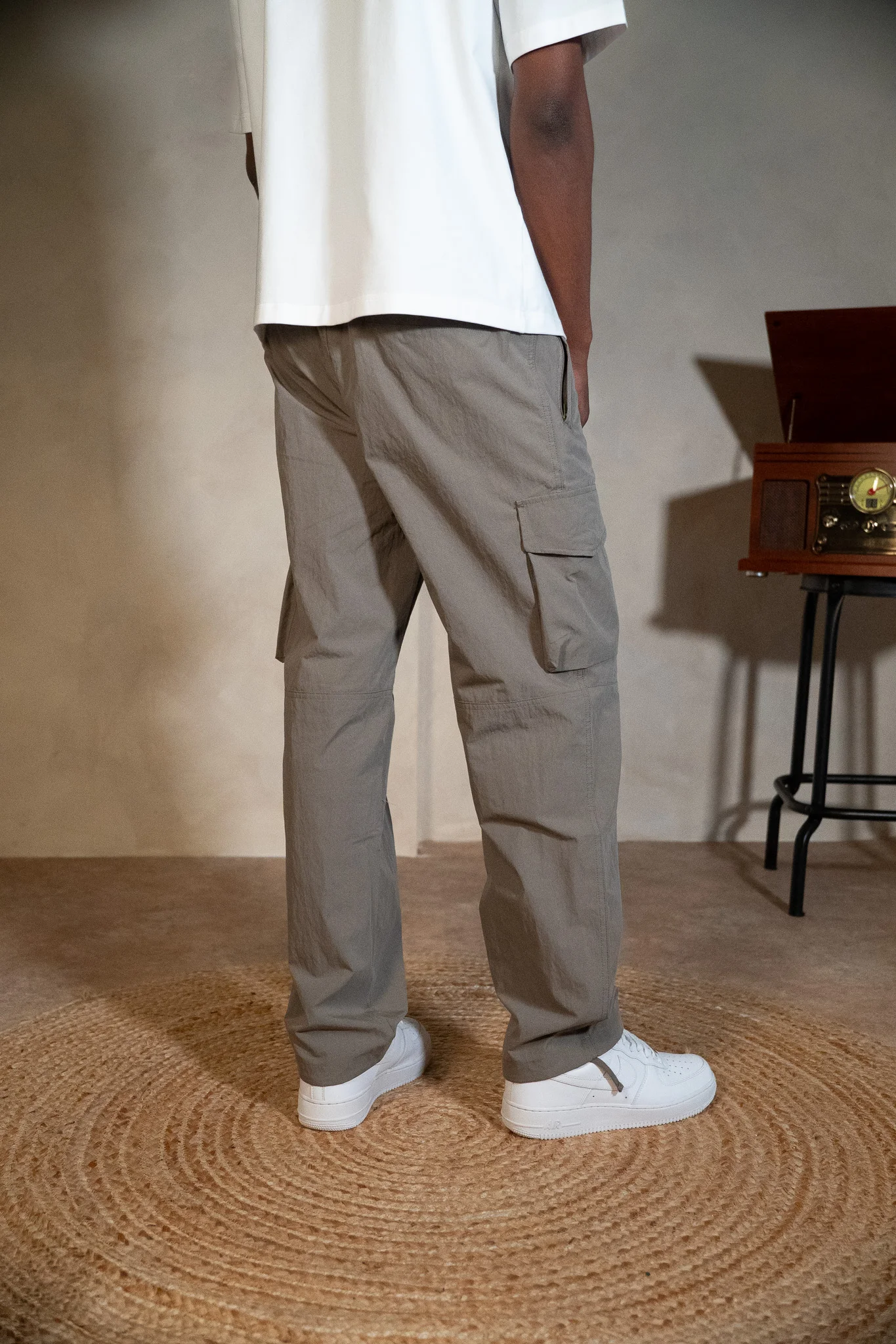 Essential Parachute Cargo Pants - Olive - Image 3