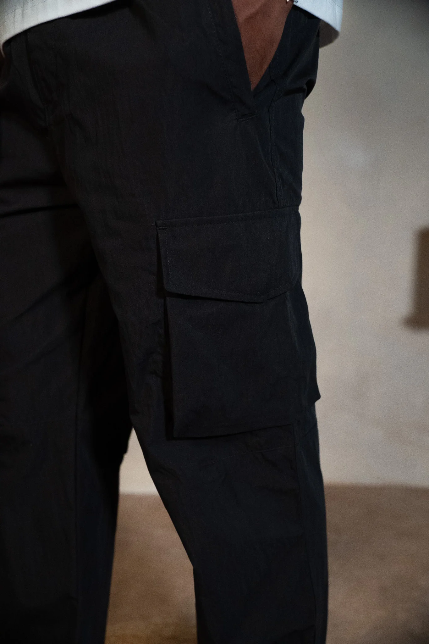 Essential Parachute Cargo Pants - Black - Image 3