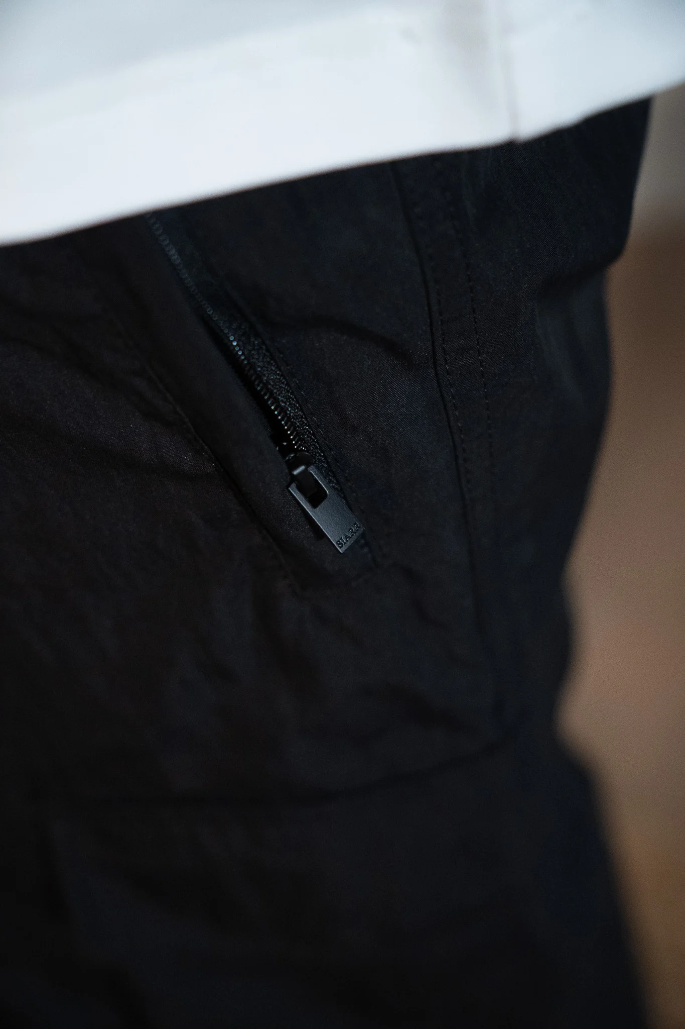 Essential Parachute Cargo Pants - Black - Image 4