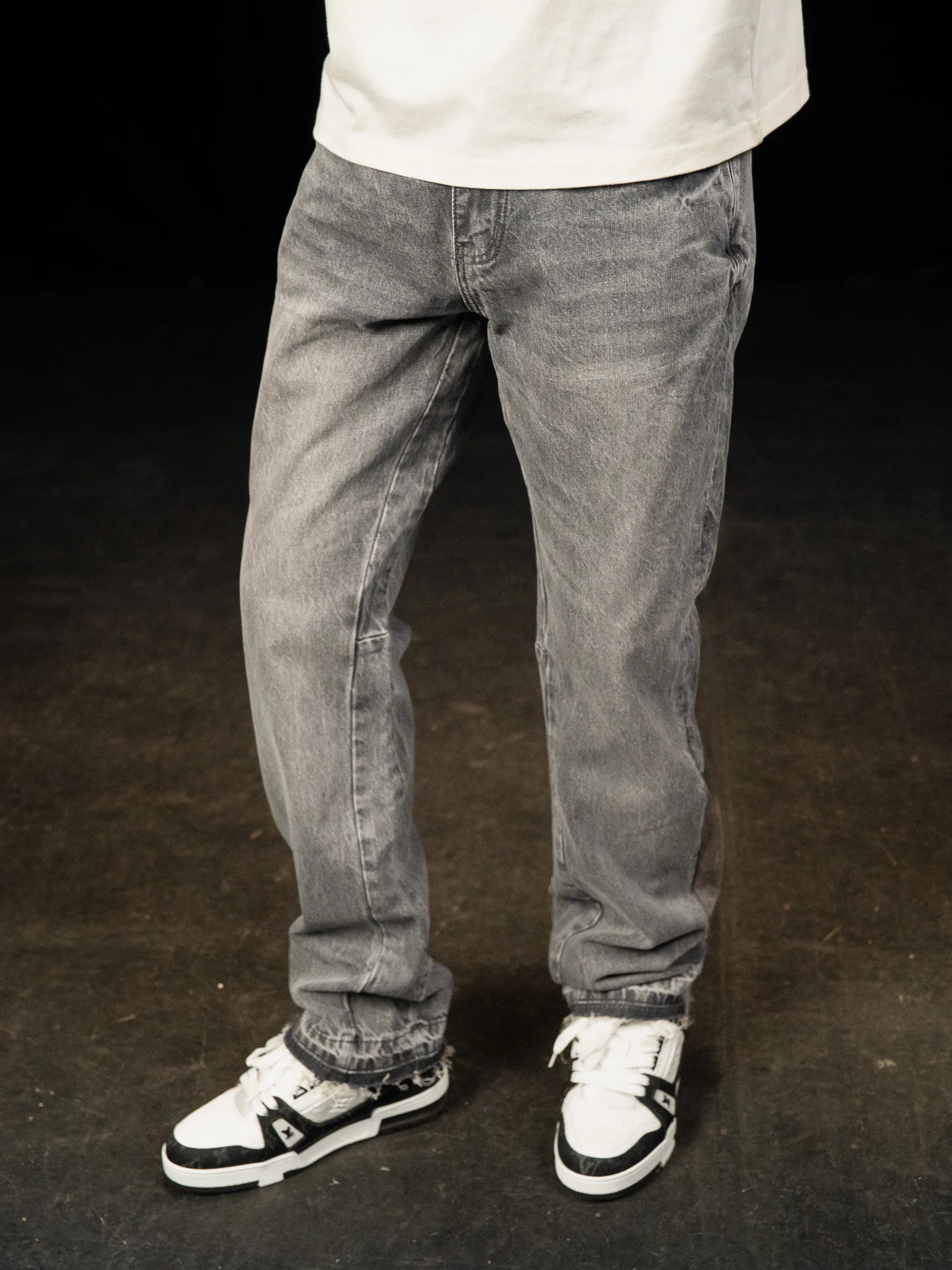 Flared Jeans - Triple Grey - Image 3